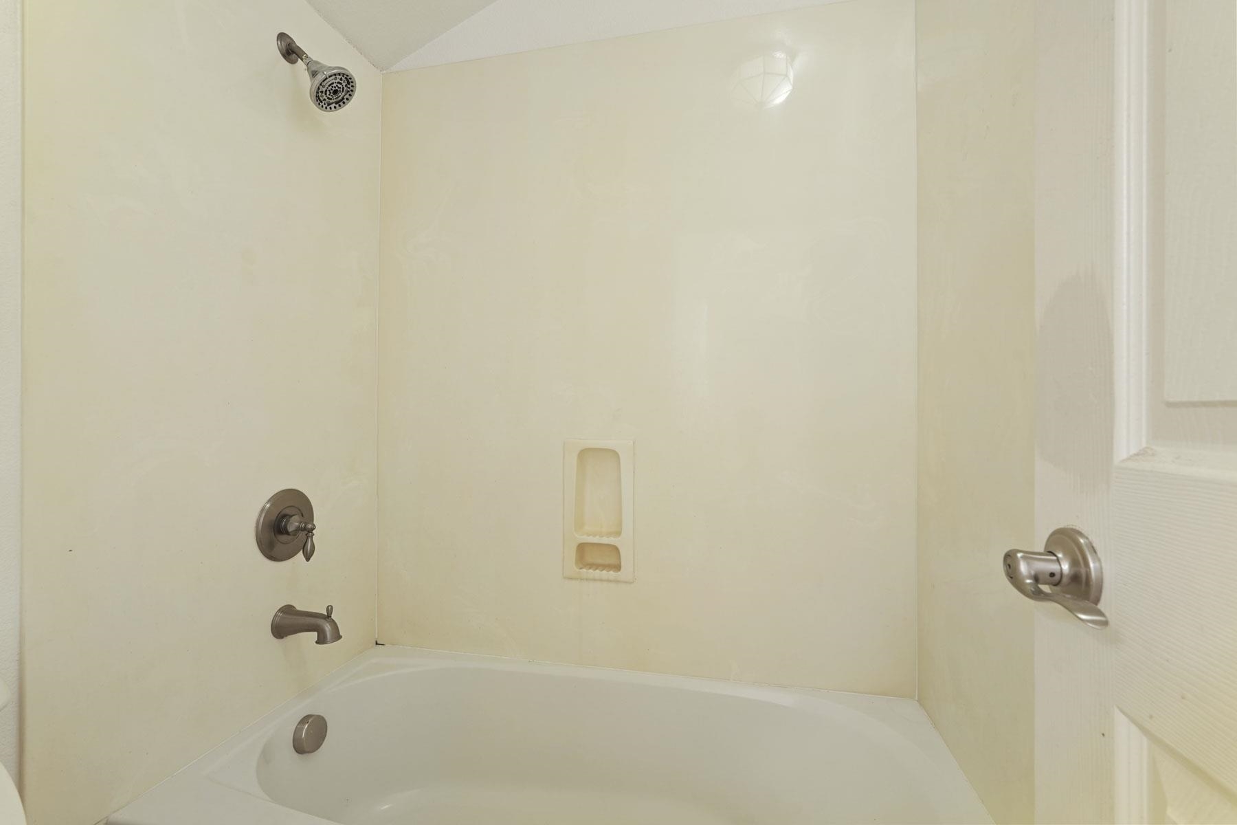 2644 Swainsons Hawk Street Stockton, CA 95209 - Photo 33 of 41 a bathroom with a tub
