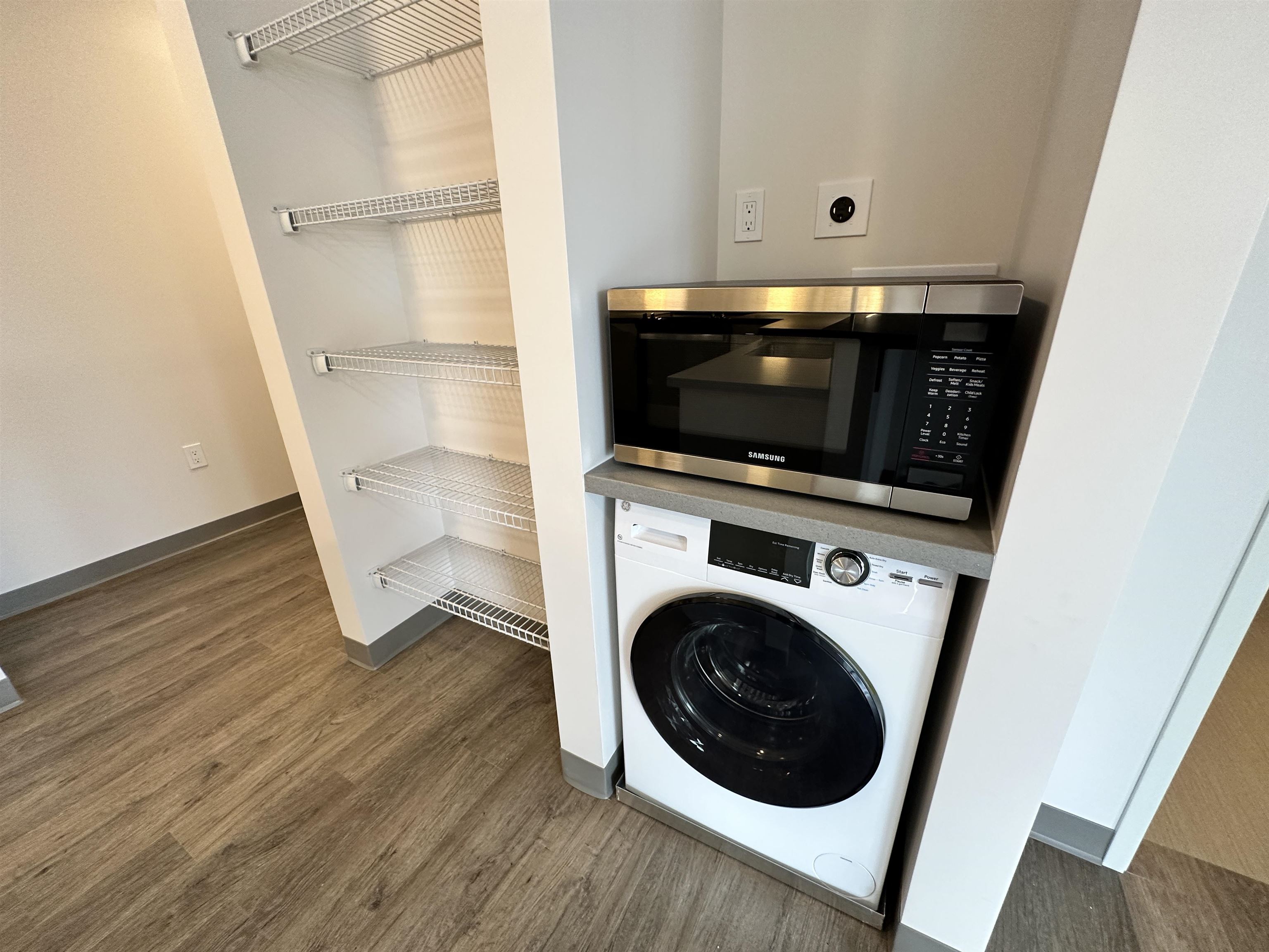 409 Elm Street, Unit 208A Manchester, NH 03101 - Photo 15 of 40