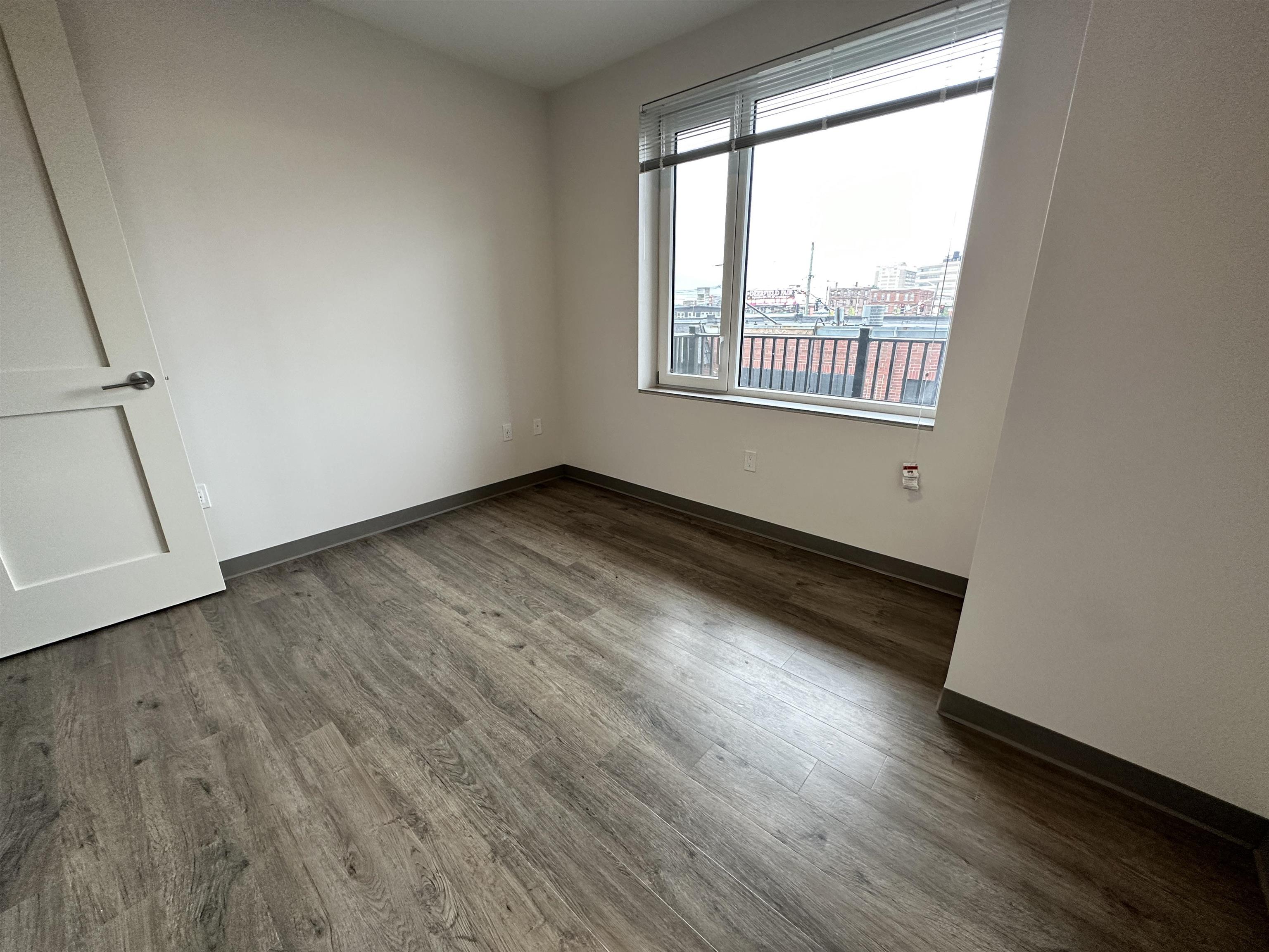 409 Elm Street, Unit 208A Manchester, NH 03101 - Photo 27 of 40