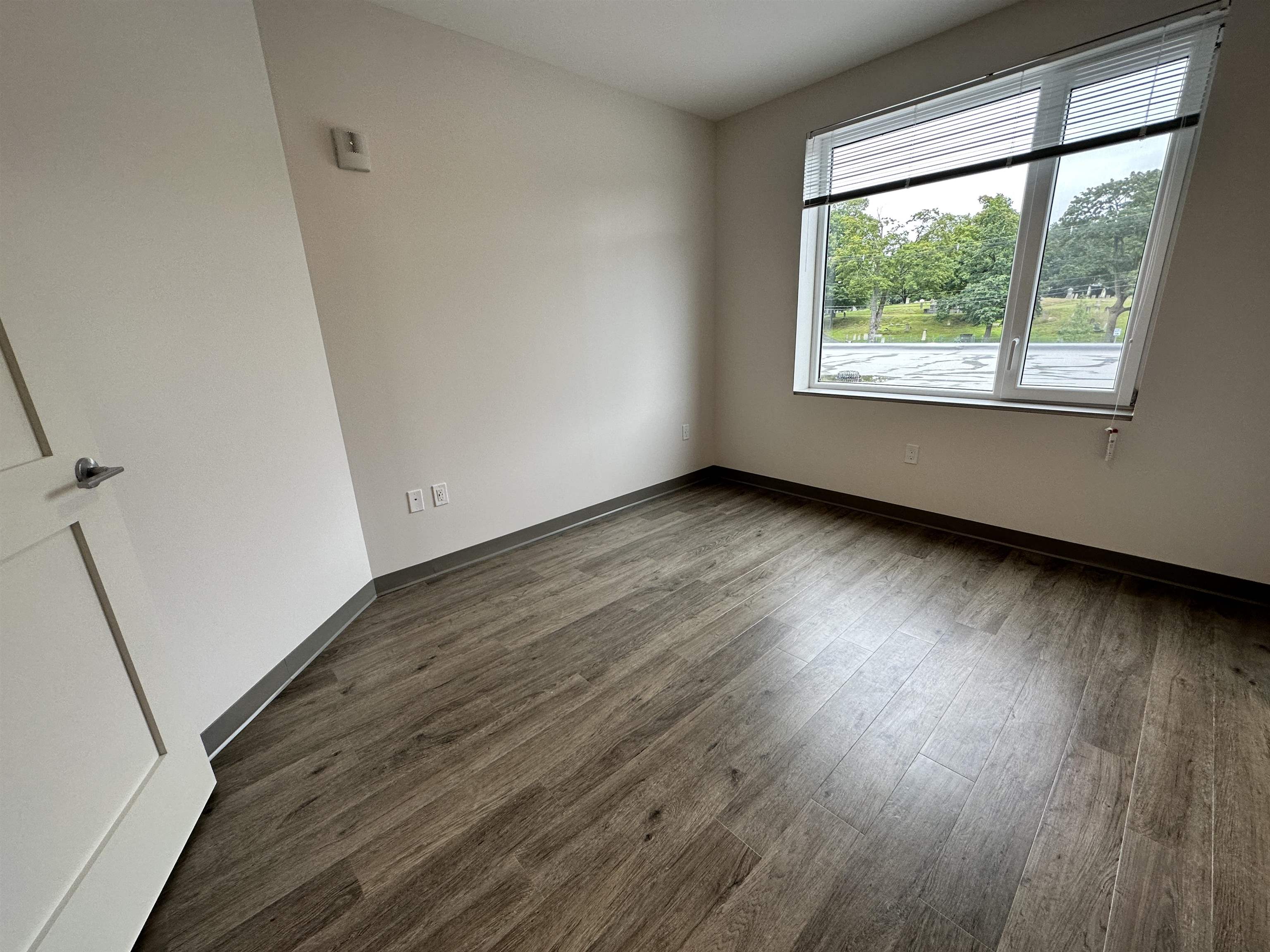 409 Elm Street, Unit 208A Manchester, NH 03101 - Photo 31 of 40