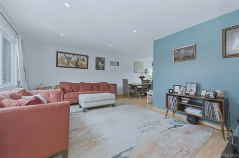 $599,000 | 3 Archer Street, Freeport, NY 11520