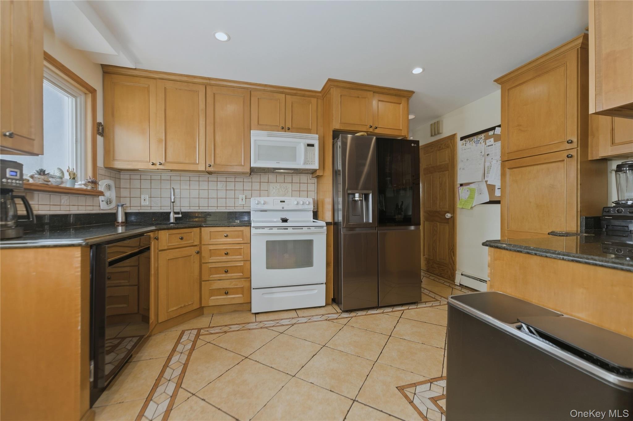 3 Archer Street Freeport, NY 11520 - Photo 5 of 21