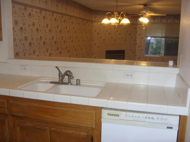 $199,900 | 4900 Dover Lane, Unit 1307, Sacramento, CA 95842