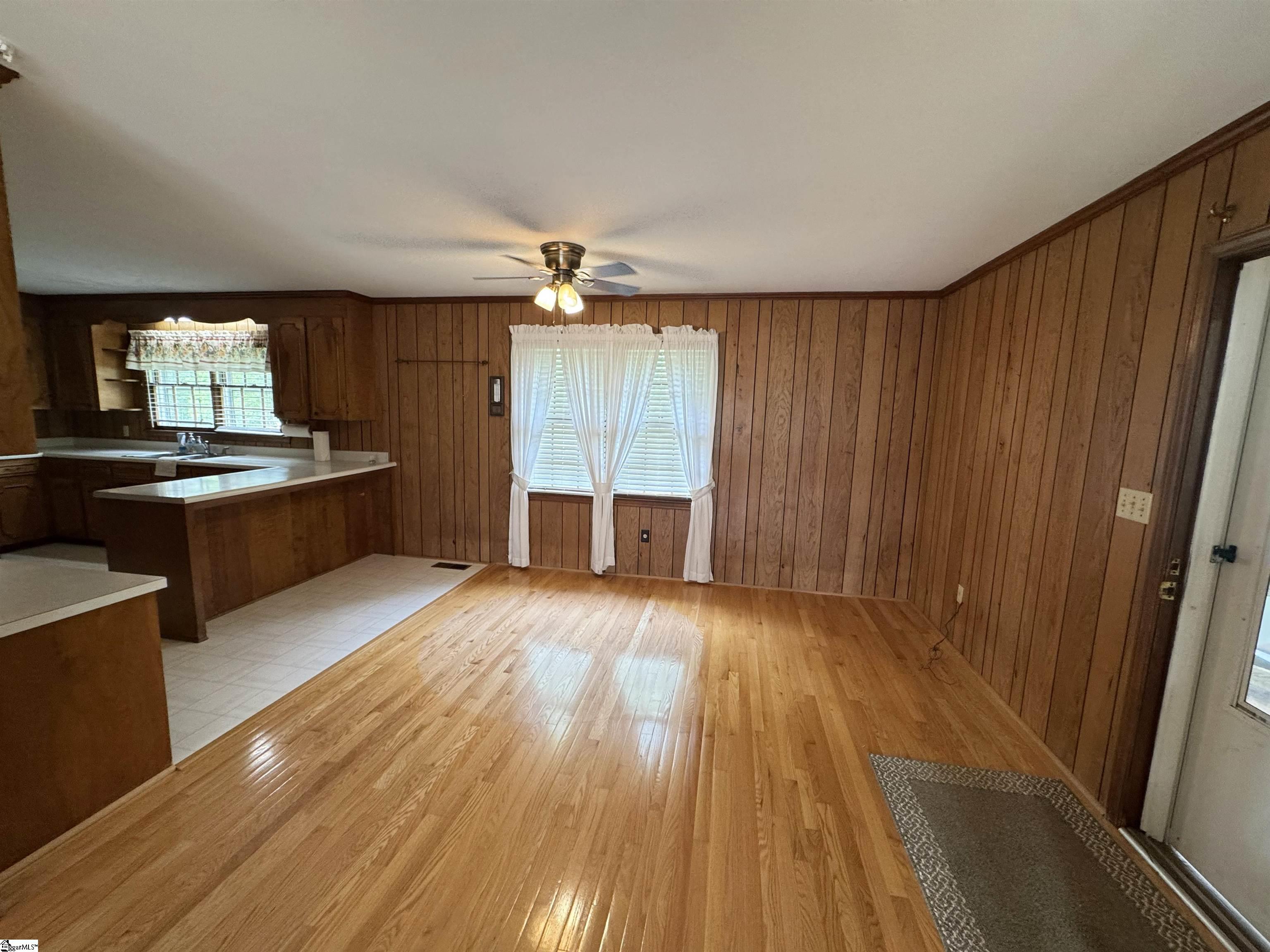 701 North Rutherford Road Greer, SC 29651 - Photo 6 of 27