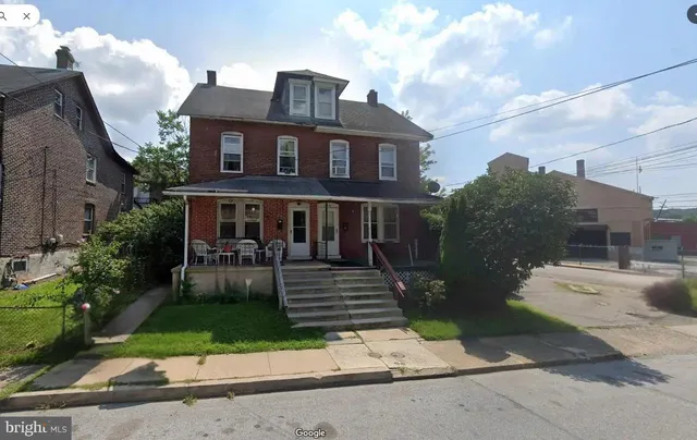 $1,900 | 106 Walnut Street, Coatesville, PA 19320