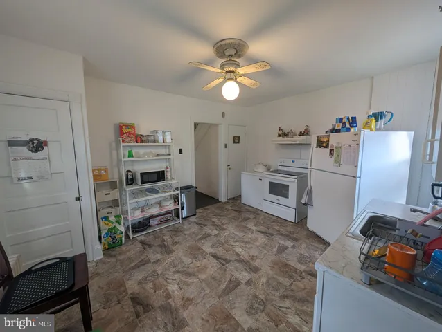 $1,900 | 106 Walnut Street, Coatesville, PA 19320