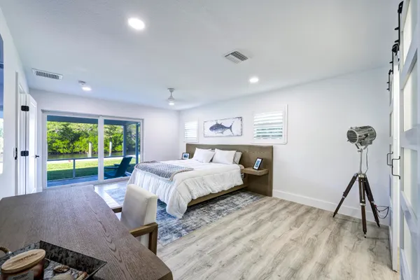 $10,000 | 8585 Southeast Palm Street, Hobe Sound, FL 33455