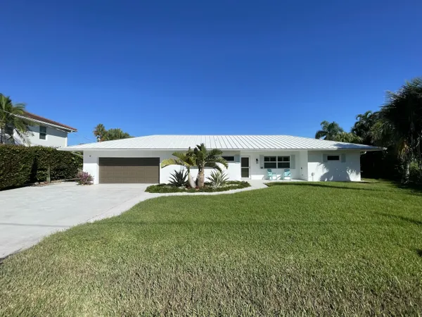 $10,000 | 8585 Southeast Palm Street, Hobe Sound, FL 33455
