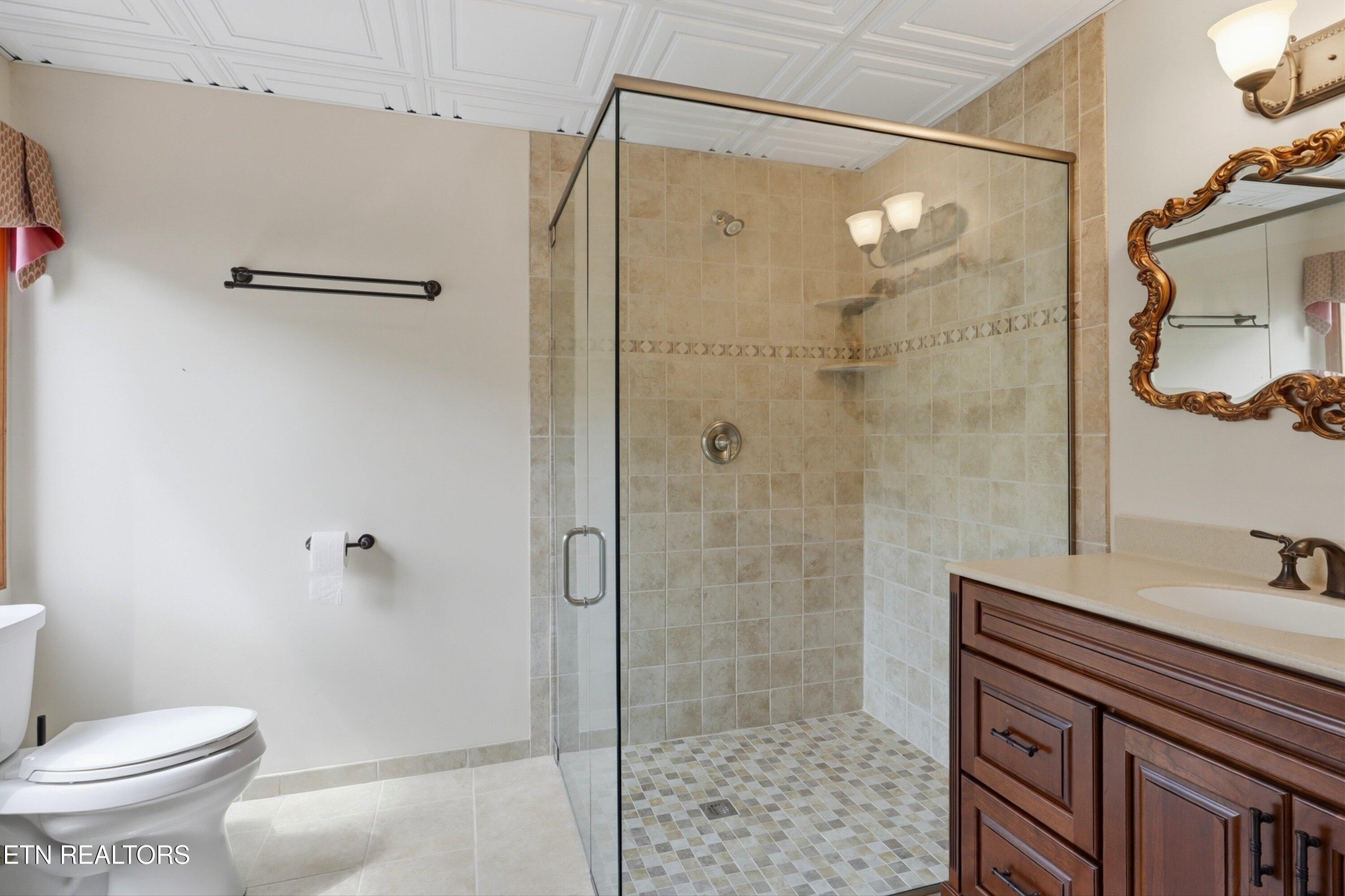 2012 Old Chilhowee Road Seymour, TN 37865 - Photo 41 of 54 Ensuite Bath for Bedroom 3