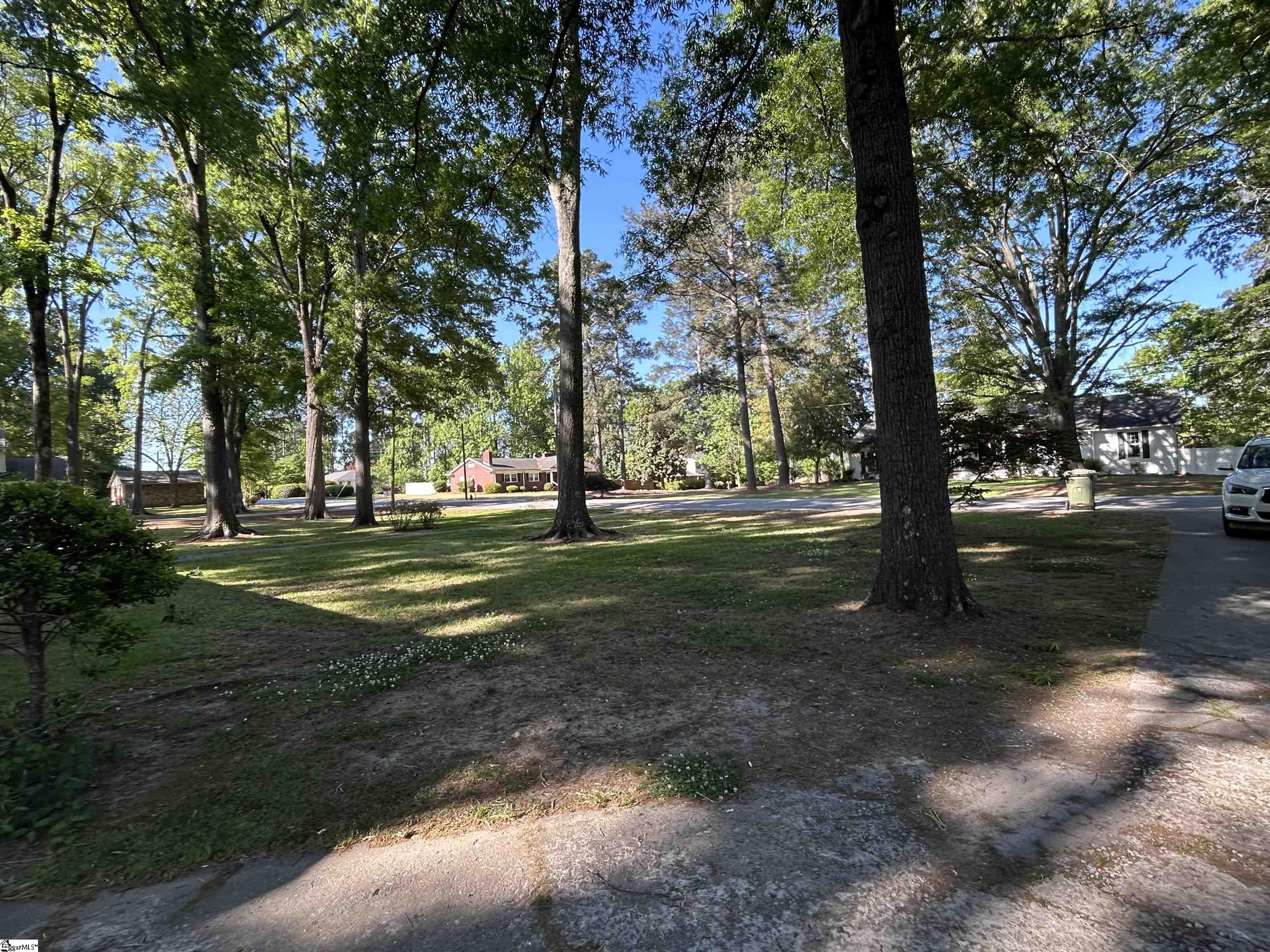 507 Chestnut Street Clinton, SC 29325 - Photo 11 of 14