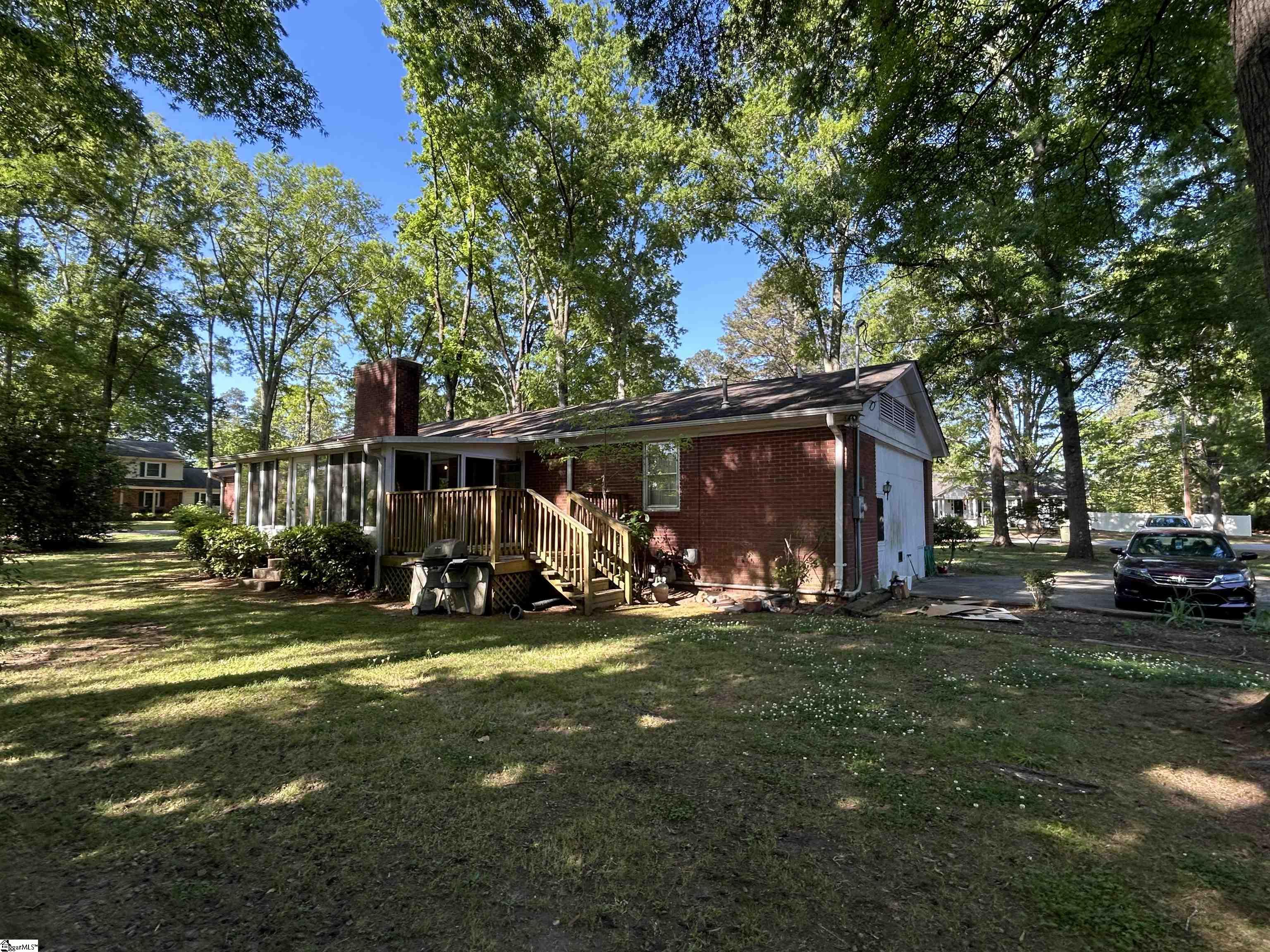 507 Chestnut Street Clinton, SC 29325 - Photo 10 of 14