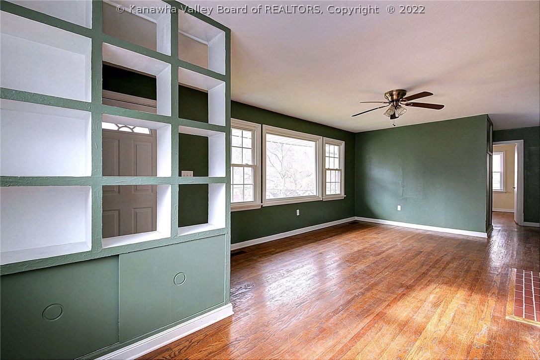 156 Dutch Road Charleston, WV 25302 - Photo 7 of 30 Gallery Image 7