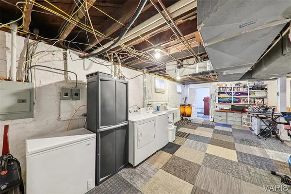 $190,000 | 615 North Montgomery Avenue, Litchfield, IL 62056