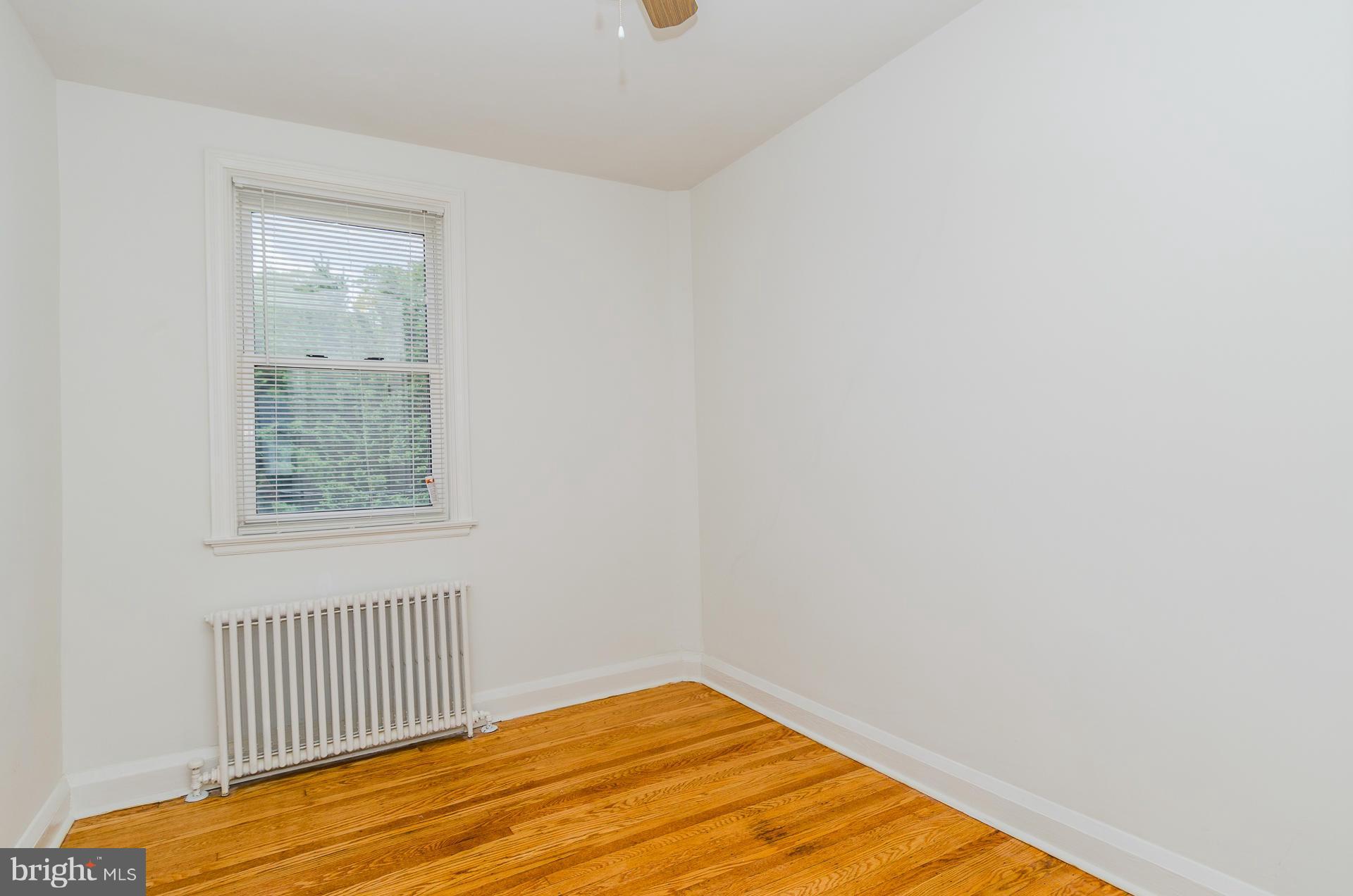 807 Braeside Road Baltimore, MD 21229 - Photo 16 of 30 Bedroom