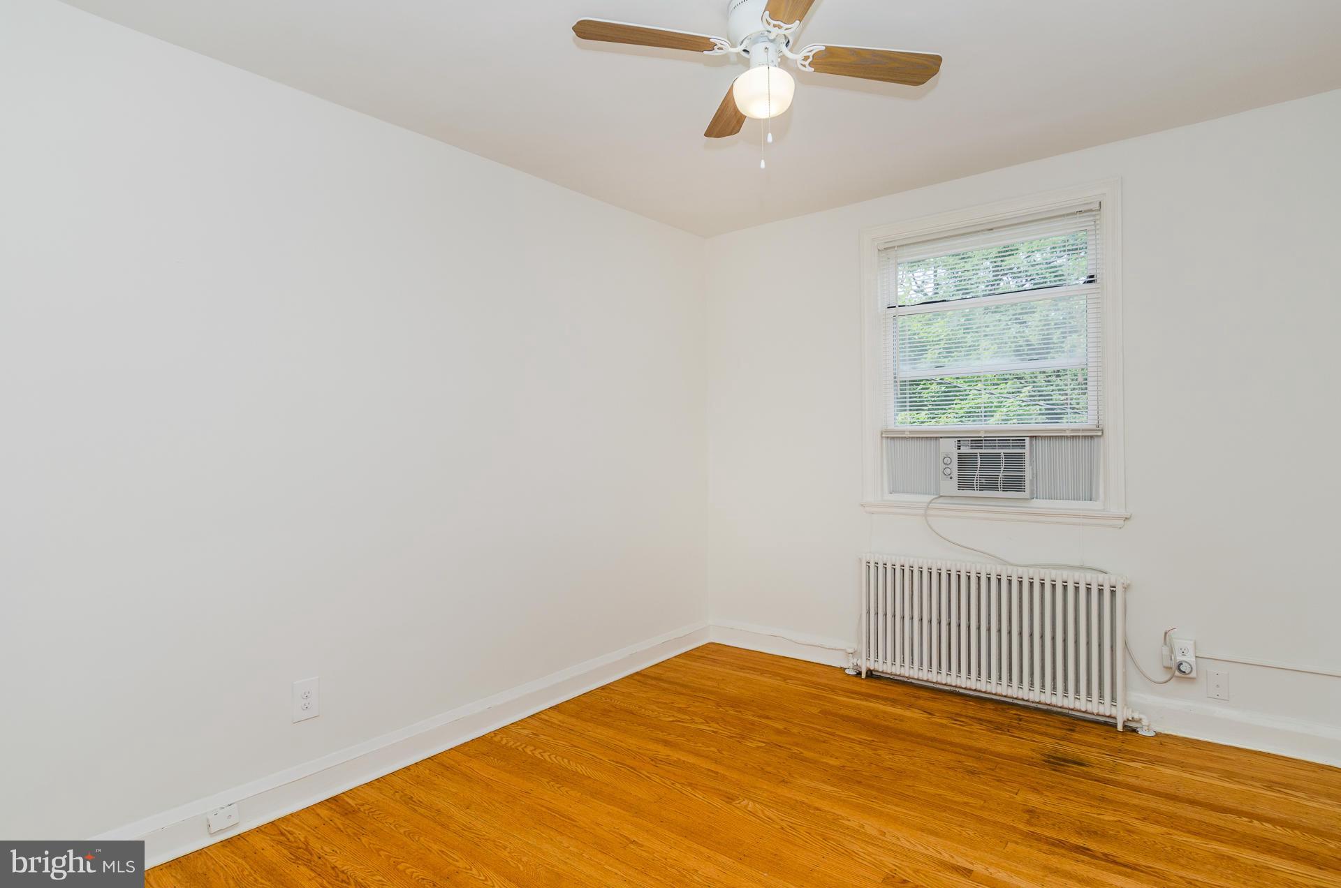807 Braeside Road Baltimore, MD 21229 - Photo 18 of 30 Bedroom