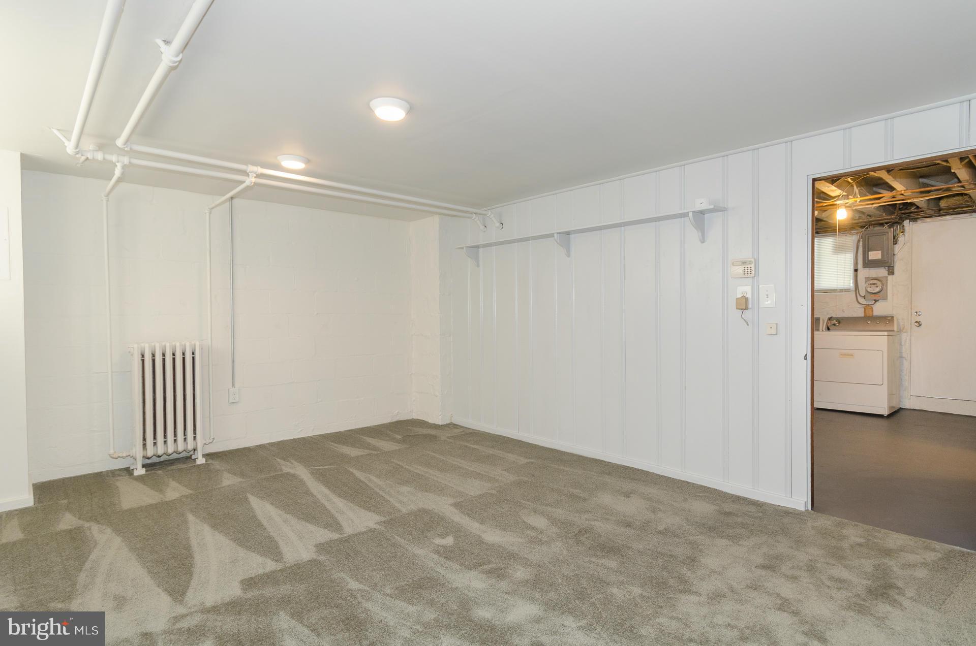 807 Braeside Road Baltimore, MD 21229 - Photo 20 of 30 Family Room