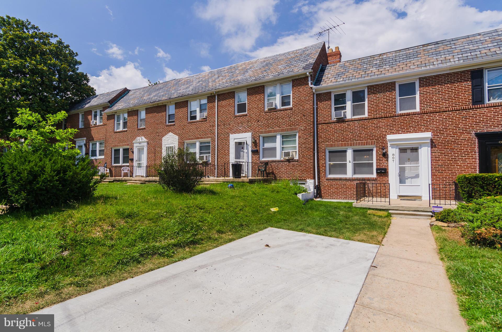 807 Braeside Road Baltimore, MD 21229 - Photo 30 of 30 Exterior (Front)