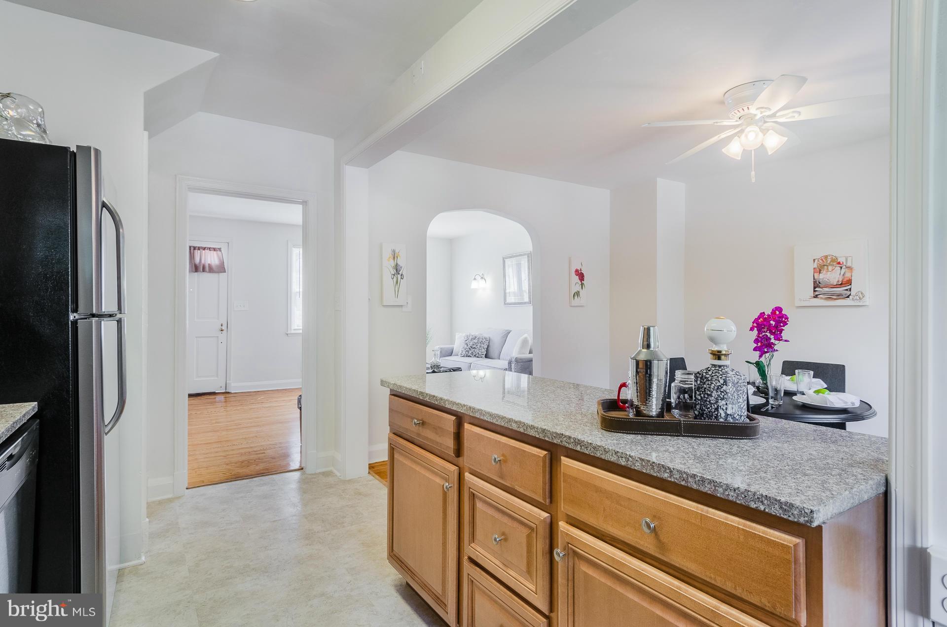 807 Braeside Road Baltimore, MD 21229 - Photo 10 of 30 Kitchen