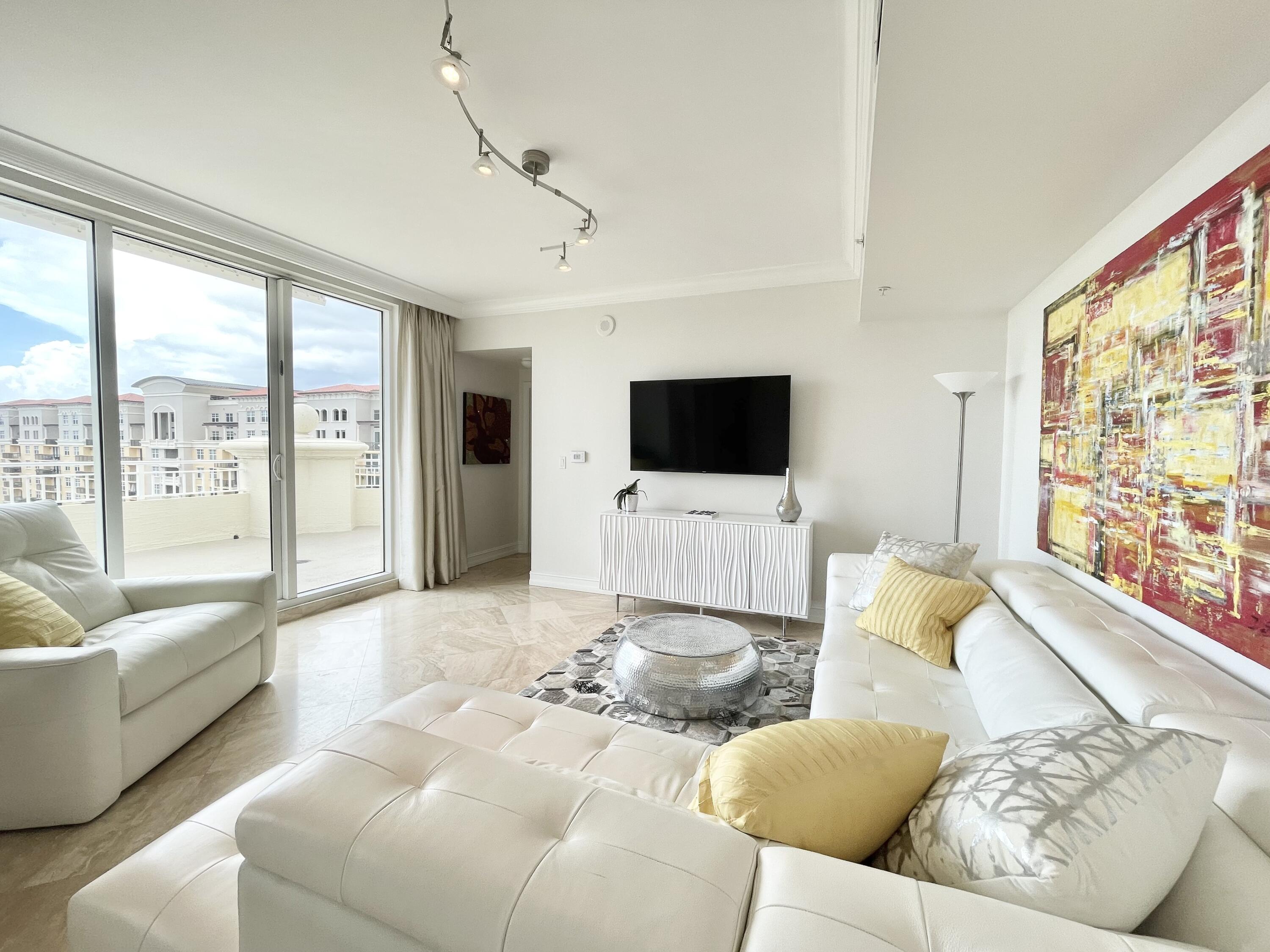 99 Southeast Mizner Boulevard, Unit PH29 Boca Raton, FL 33432 - Photo 3 of 42 Living Room