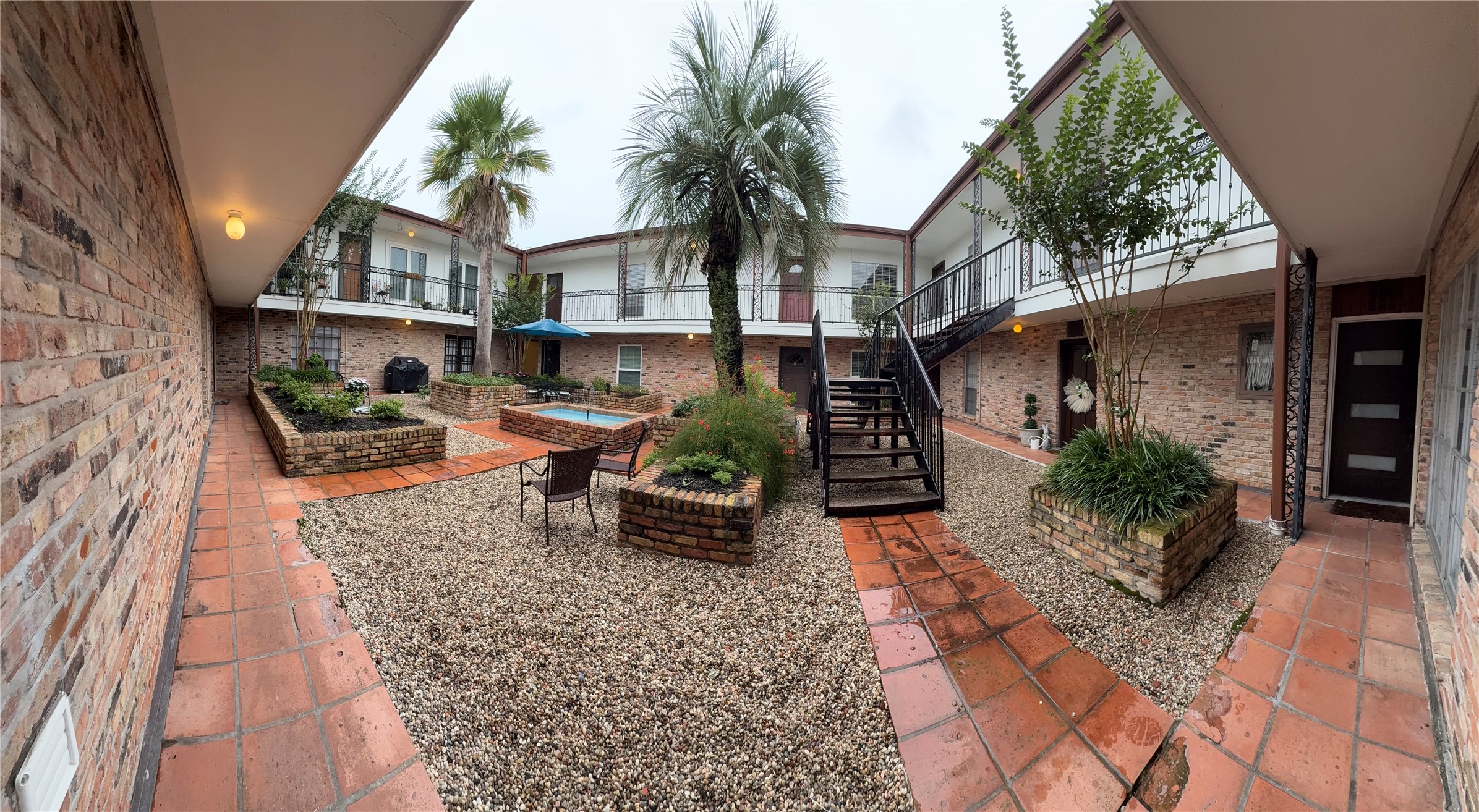 1909 Brun Street, Unit 4 Houston, TX 77019 - Photo 2 of 50
