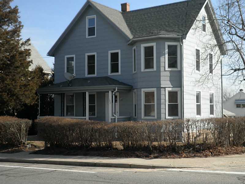 137 Tower Street Westerly, RI 02891 - Photo 1 of 6 Exterior Front.