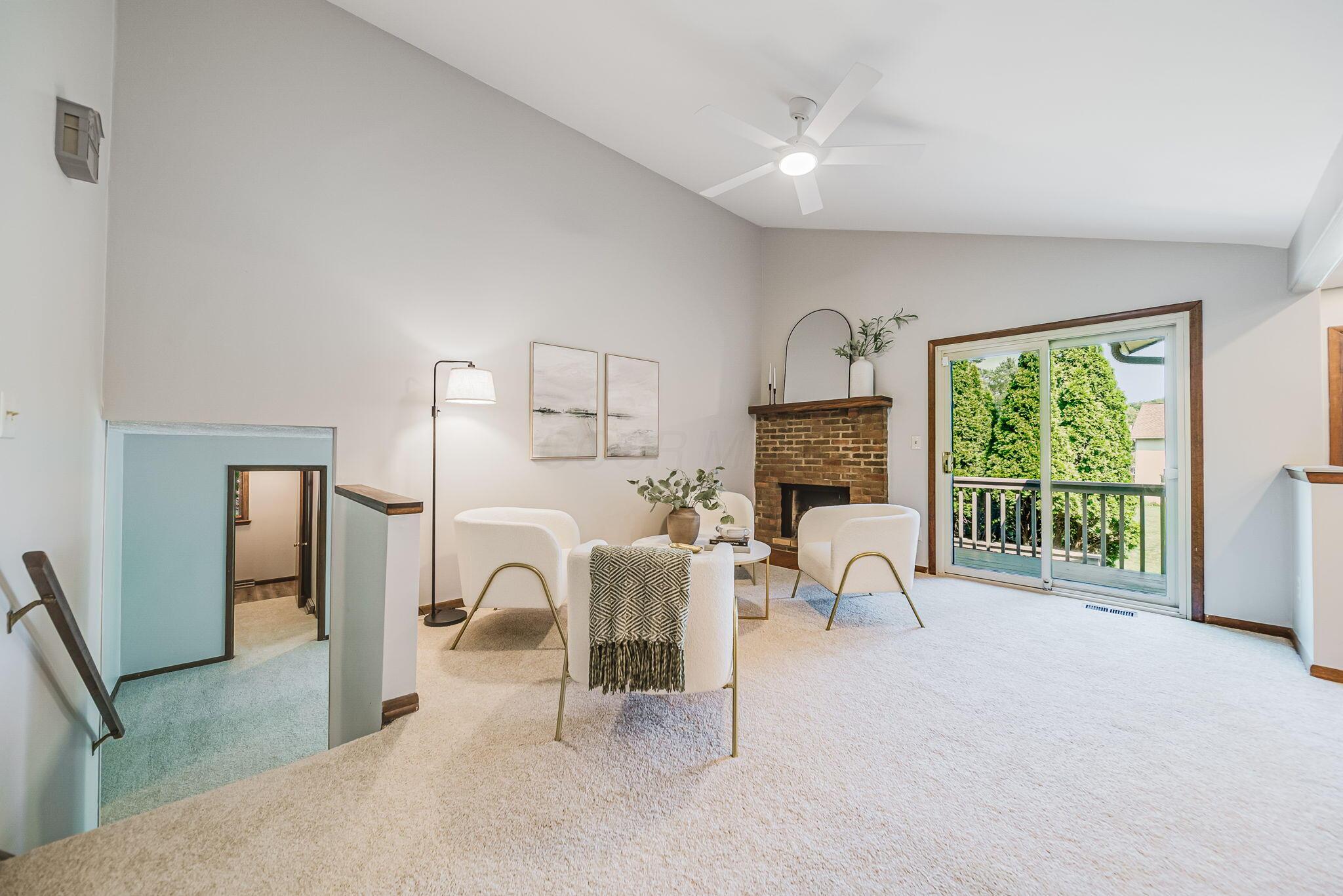 5256 Longrifle Road Westerville, OH 43081 - Photo 12 of 65 Living Room