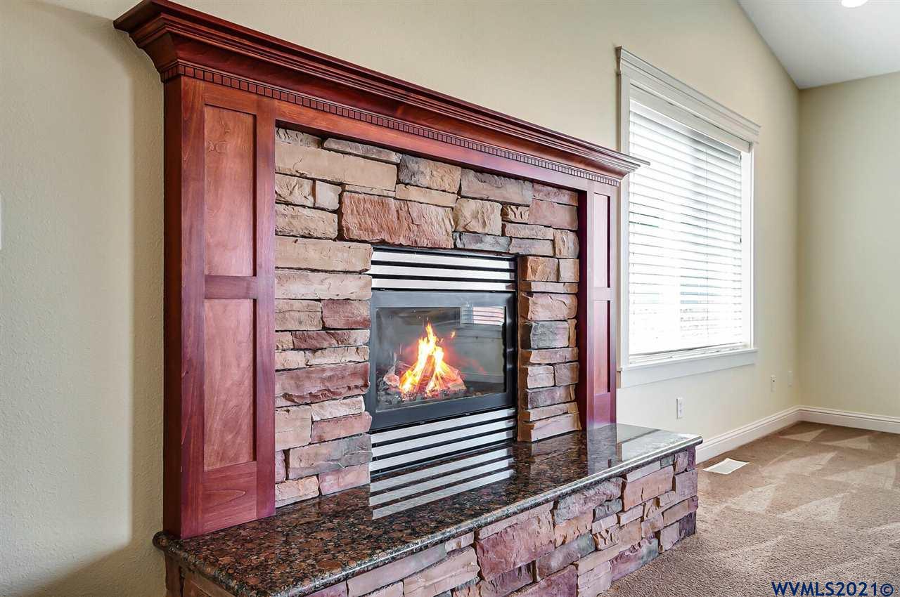 294 Northwest Reed Lane Dallas, OR 97338 - Photo 16 of 39 Gallery Image 16