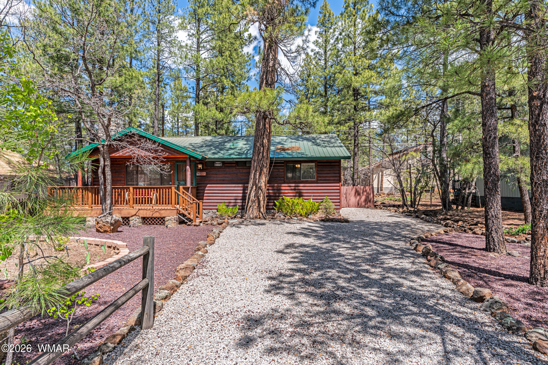 3225 Turkey Track Road Pinetop, AZ 85935 - Photo 4 of 25 cinder covered driveway/parking