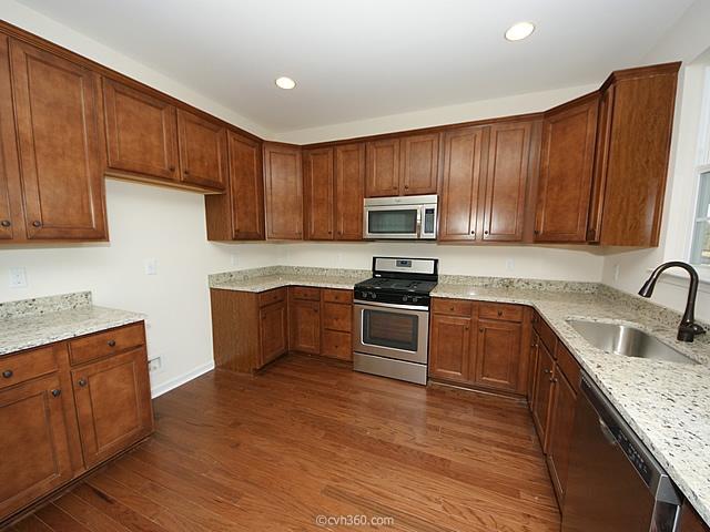 308 Saucer Road Summerville, SC 29486 - Photo 6 of 24 Upgraded Kitchen with Granite and SS app
