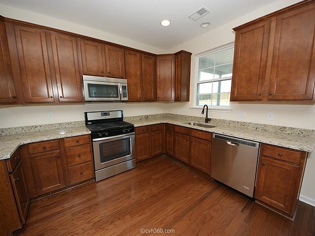 308 Saucer Road Summerville, SC 29486 - Photo 7 of 24 05