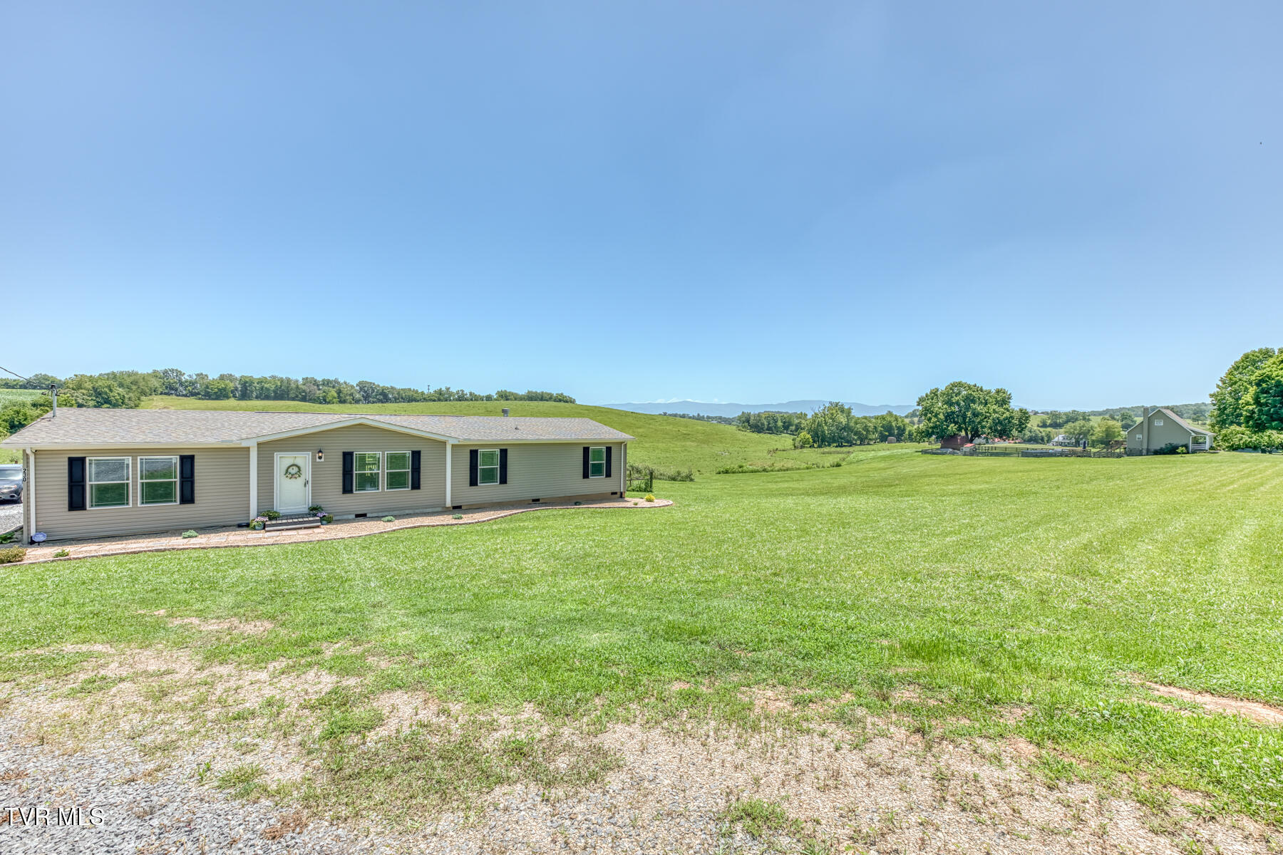 230 Bowmantown Church Road Limestone, TN 37681 - Photo 36 of 71 230 Bowmantown Church Rd-40