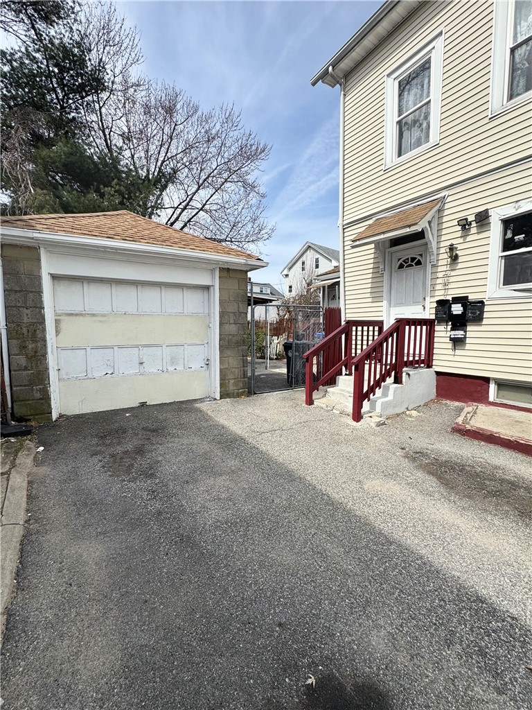 166 Bath Street Providence, RI 02908 - Photo 5 of 23