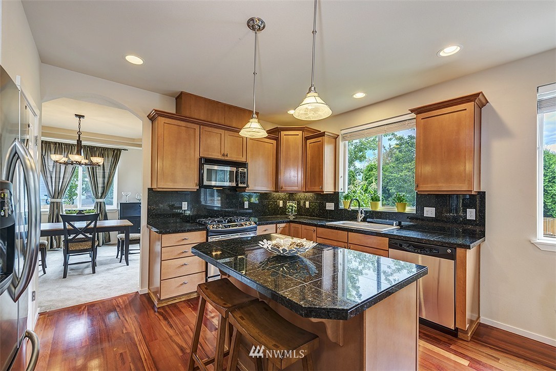 4018 212th Place Southeast Bothell, WA 98021 - Photo 9 of 24