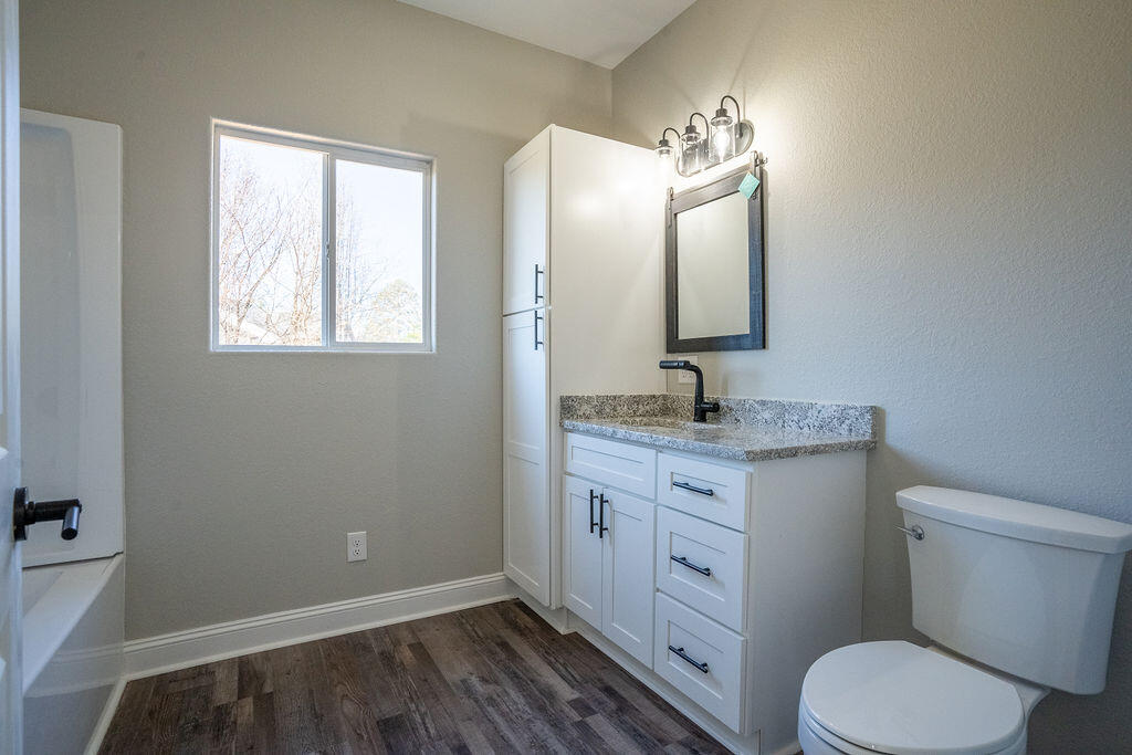 230 Frank Gass Road Trenton, GA 30752 - Photo 14 of 28 Master Bath