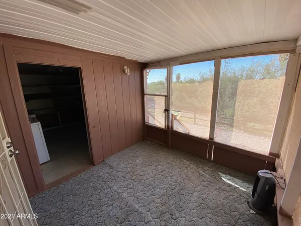$1,275 | 33401 North 224th Avenue, Wittmann, AZ 85361