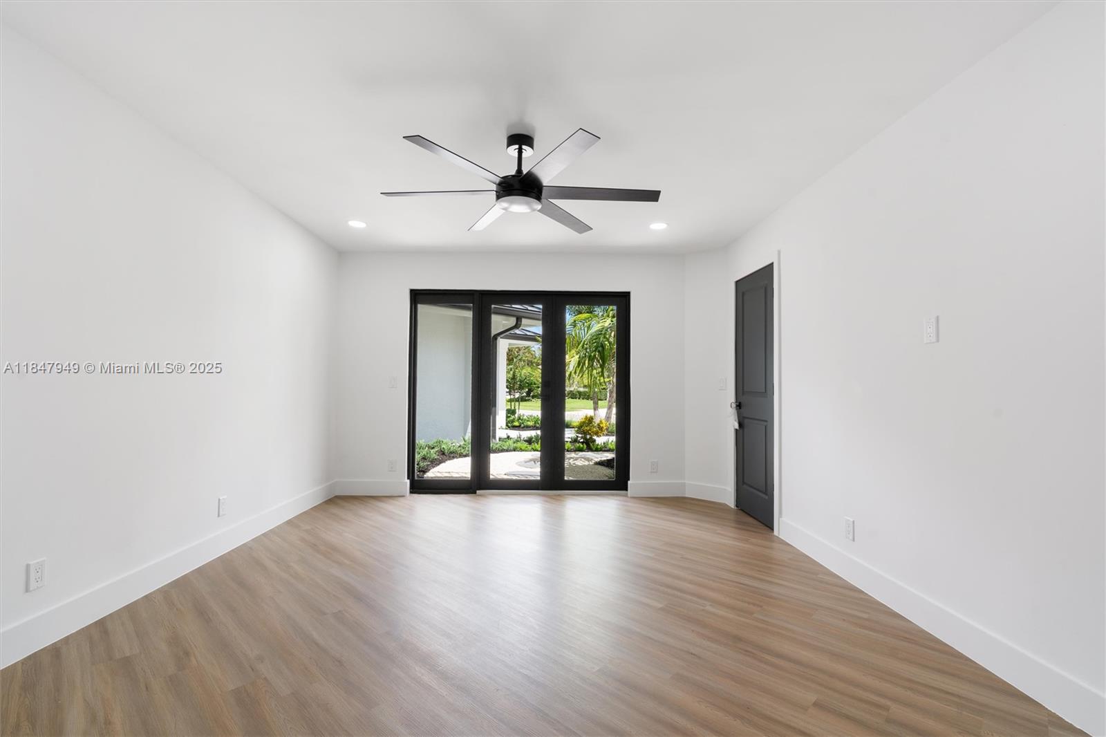 7190 Valencia Drive Boca Raton, FL 33433 - Photo 22 of 36