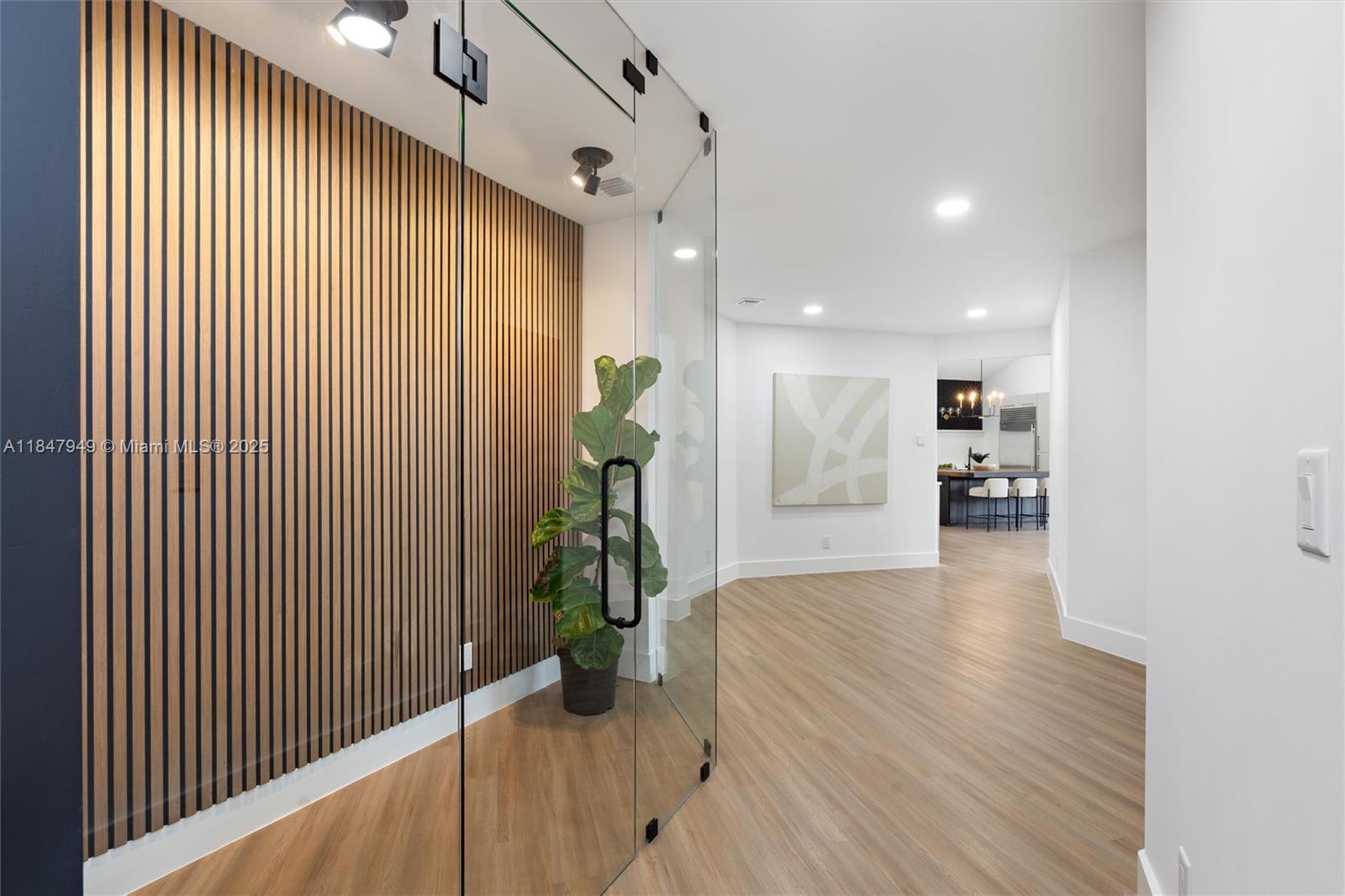 7190 Valencia Drive Boca Raton, FL 33433 - Photo 9 of 36