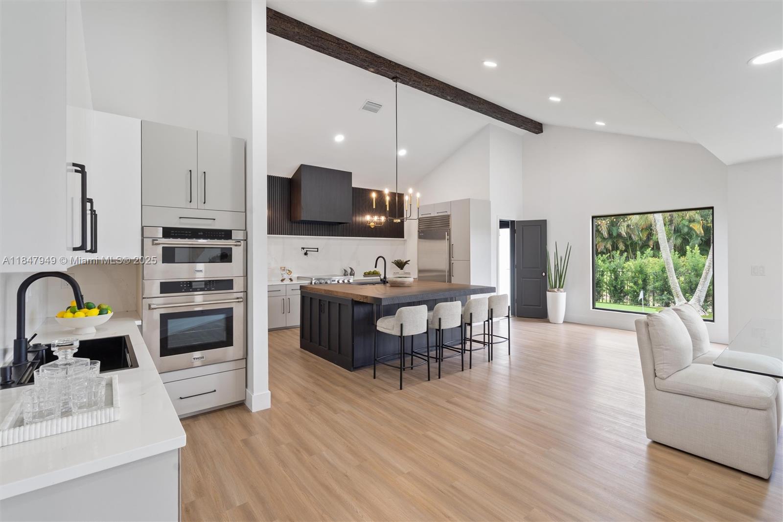 7190 Valencia Drive Boca Raton, FL 33433 - Photo 10 of 36