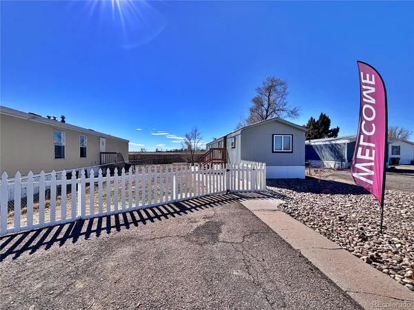 $37,500 | 1406 West Sunrise Drive, La Junta, CO 81050