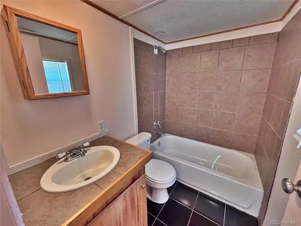 $37,500 | 1406 West Sunrise Drive, La Junta, CO 81050