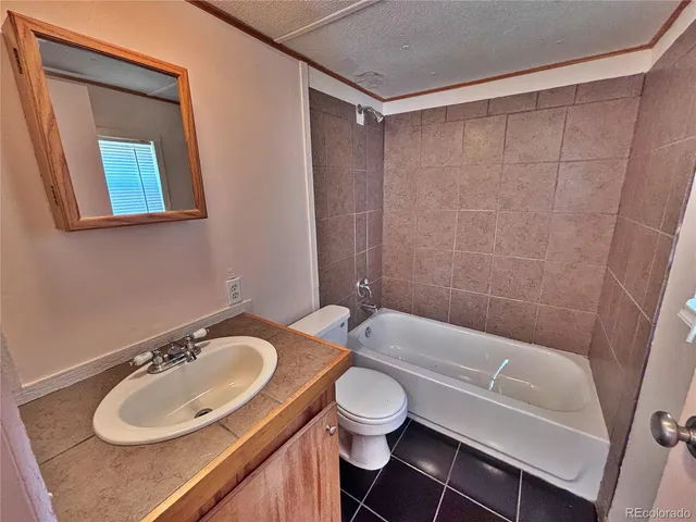 $37,500 | 1406 West Sunrise Drive, La Junta, CO 81050