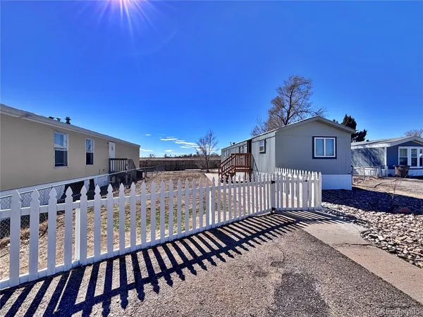 $37,500 | 1406 West Sunrise Drive, La Junta, CO 81050