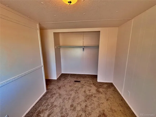 $37,500 | 1406 West Sunrise Drive, La Junta, CO 81050