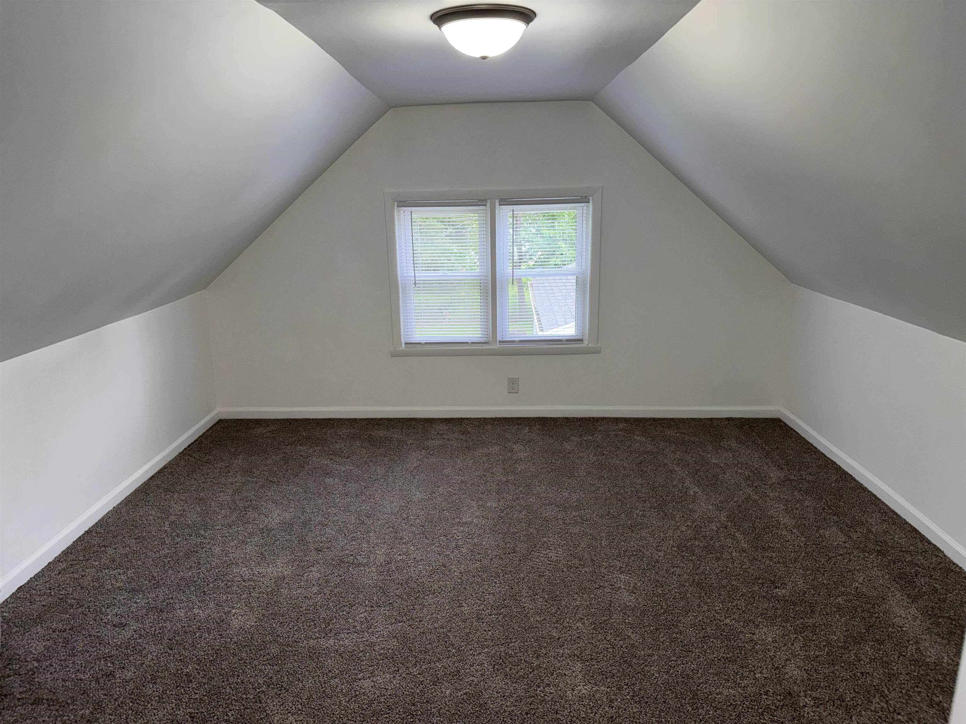 918 Windsor Road Loves Park, IL 61111 - Photo 20 of 24 Gallery Image 20