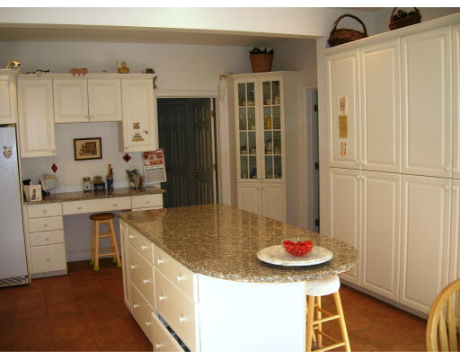 5 Clarke Road Needham, MA 02492 - Photo 7 of 17 Gallery Image 7