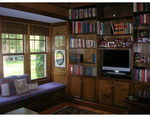5 Clarke Road Needham, MA 02492 - Photo 8 of 17 Gallery Image 8