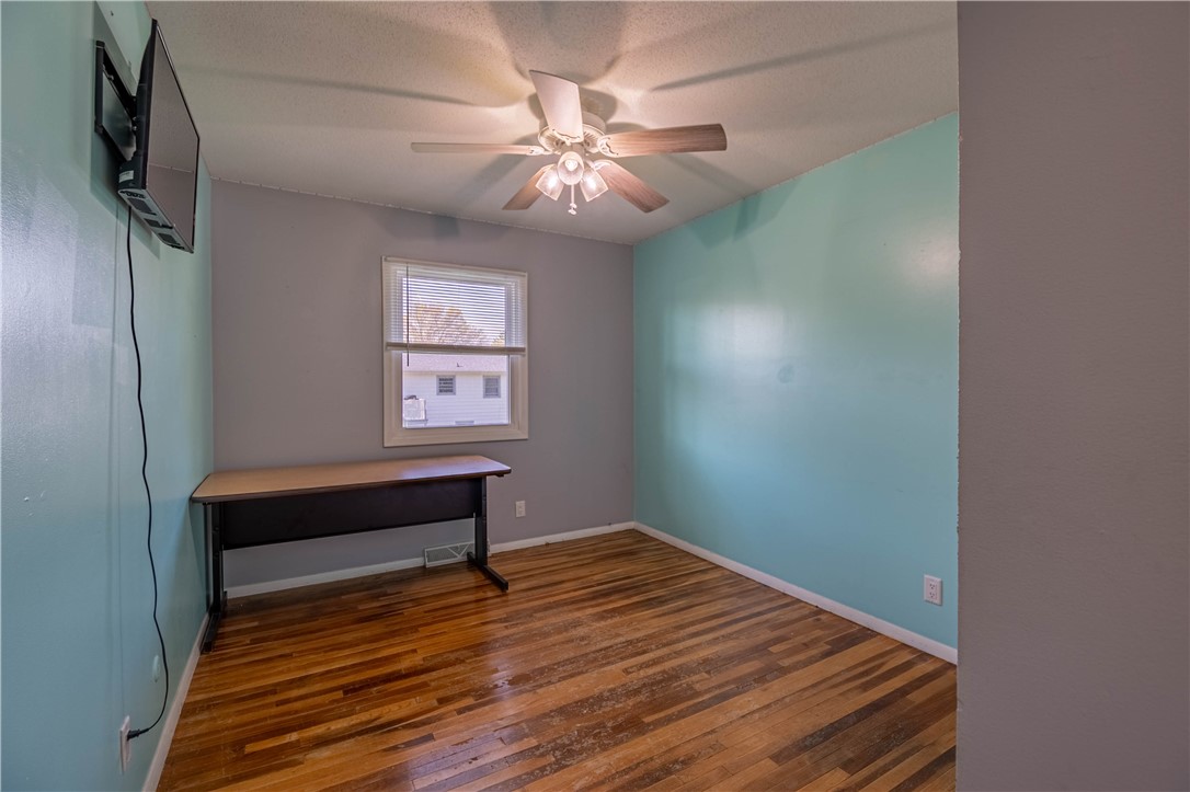 245 Dover Drive Decatur, IL 62521 - Photo 11 of 23