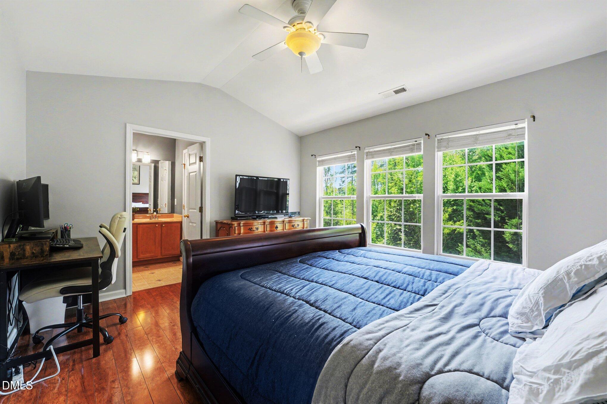 8507 Mt Valley Lane Raleigh, NC 27613 - Photo 14 of 29 014_file_2619