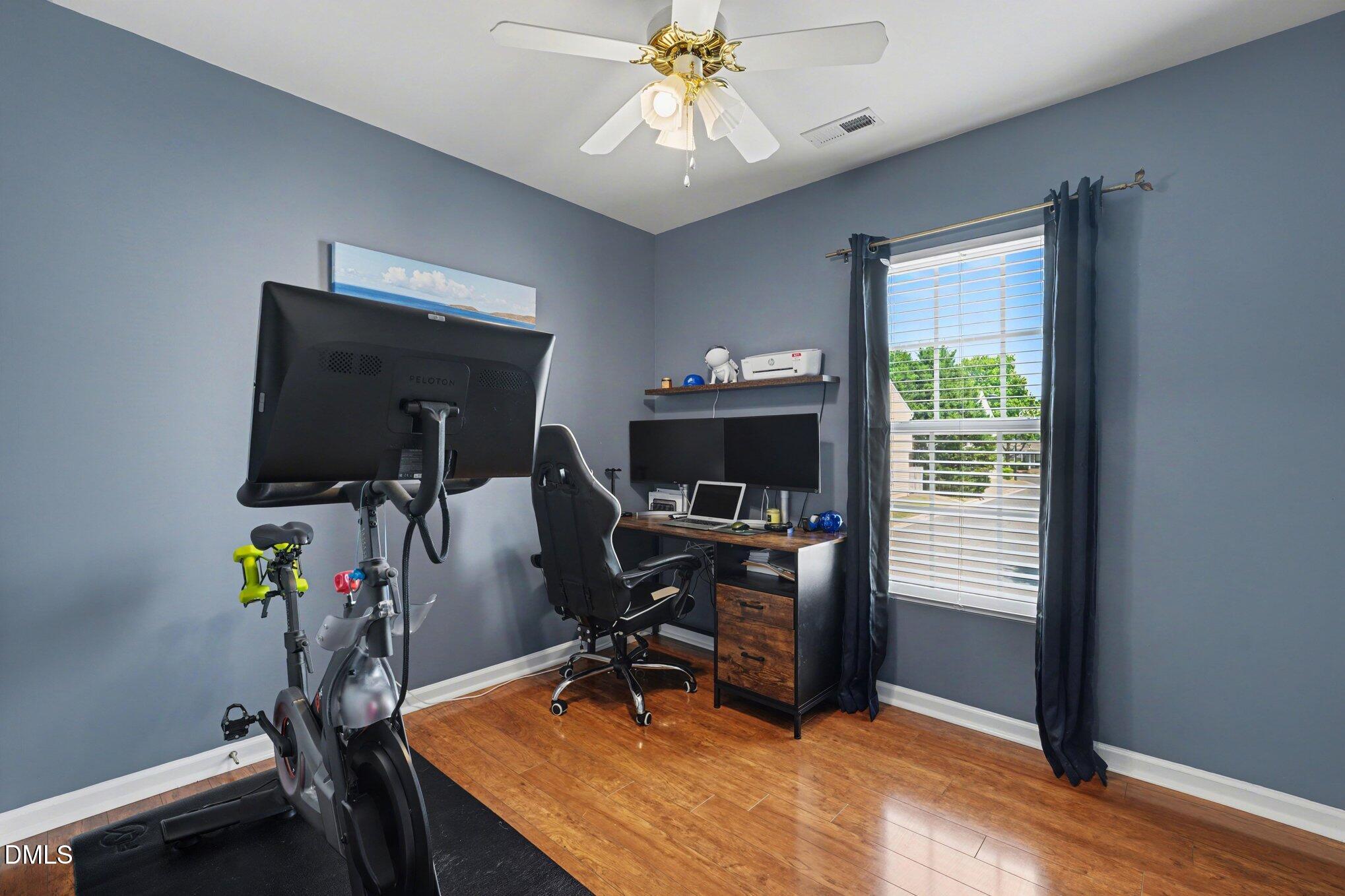 8507 Mt Valley Lane Raleigh, NC 27613 - Photo 18 of 29 018_file_9622
