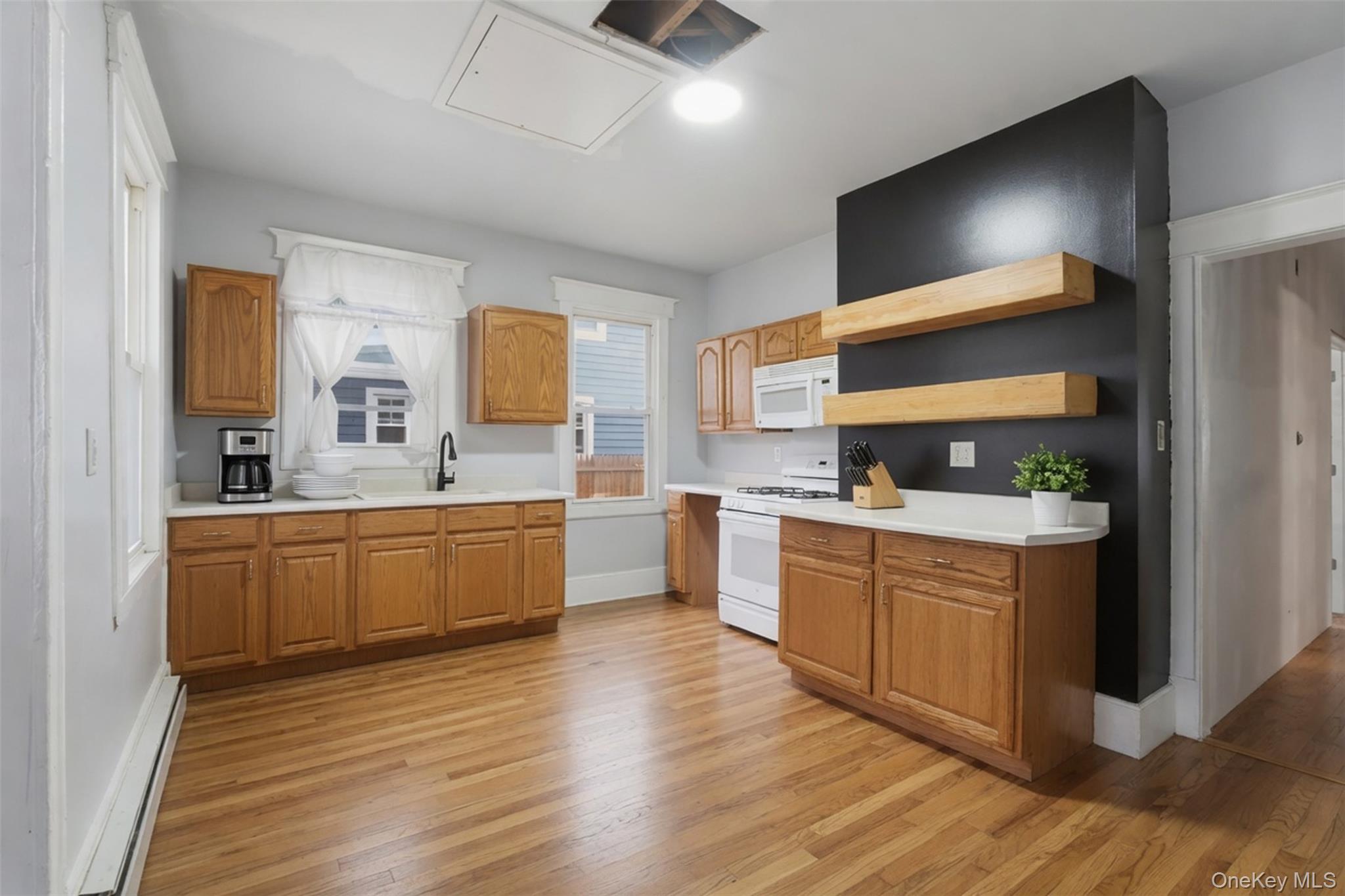 115 Innis Avenue, Unit A Poughkeepsie, NY 12601 - Photo 2 of 10
